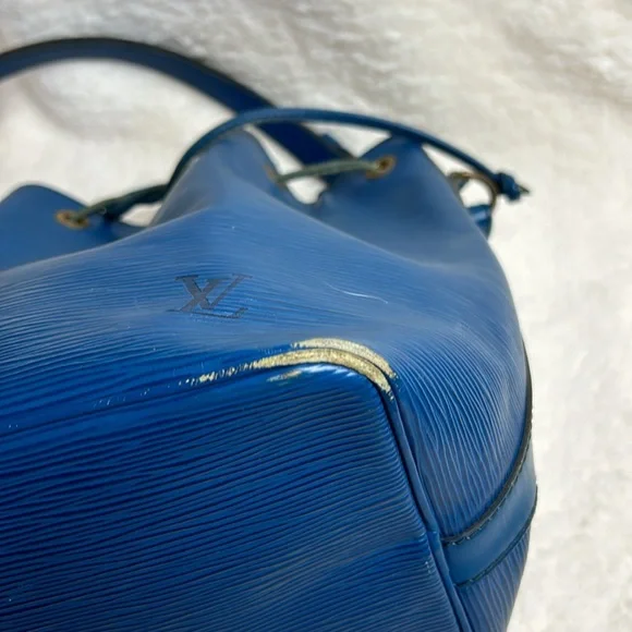 Beautiful Louis Vuitton Noé Bucket & Drawstring Bag Blue Epi Leather - Picture 8 of 12